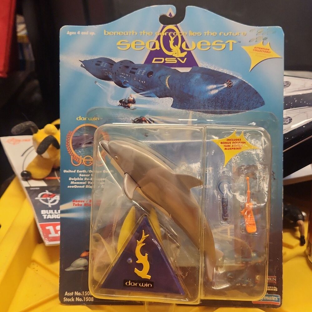 New 1994 Playmates SeaQuest DSV Darwin Action Figure Set Sealed